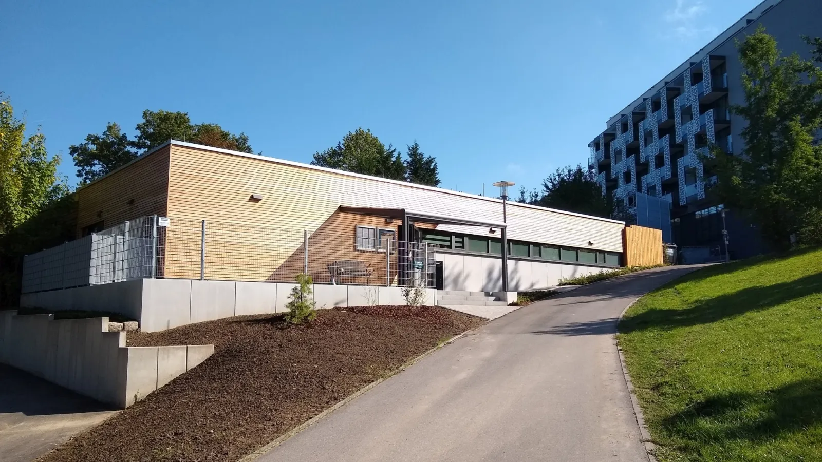 Neues Eingangsgebäude der RappSoDie-Sauna (Bild: Stadt Bad Rappenau)