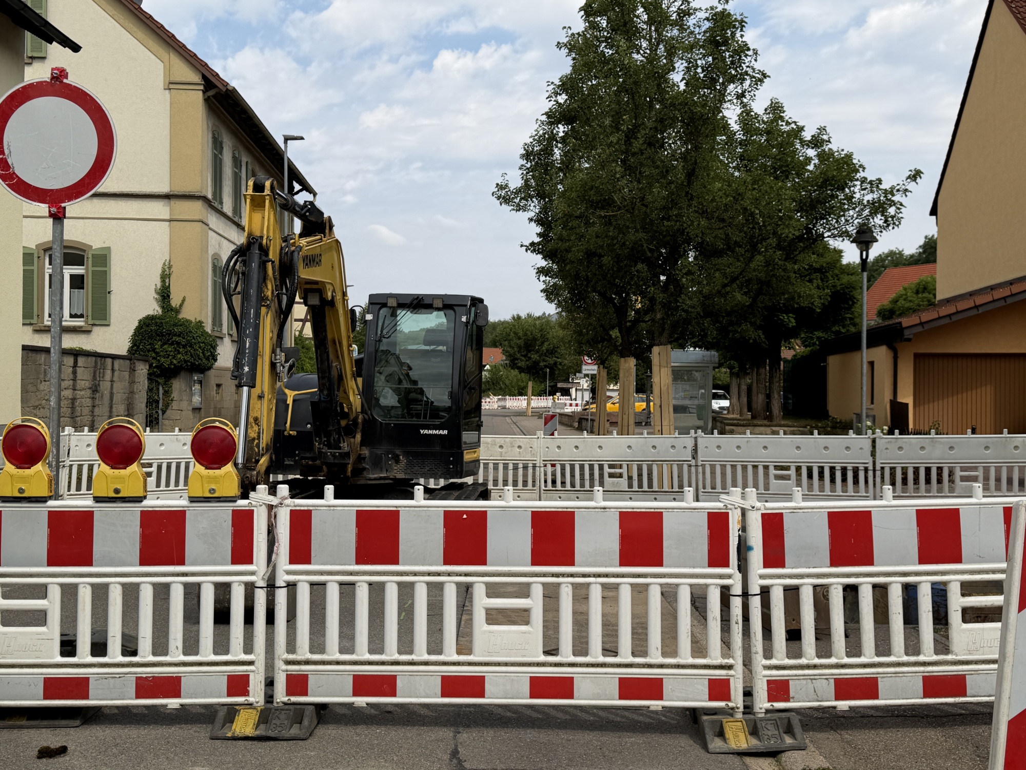 Sperrung der Dorfstraße in Treschklingen (Bild: Stadt Bad Rappenau)