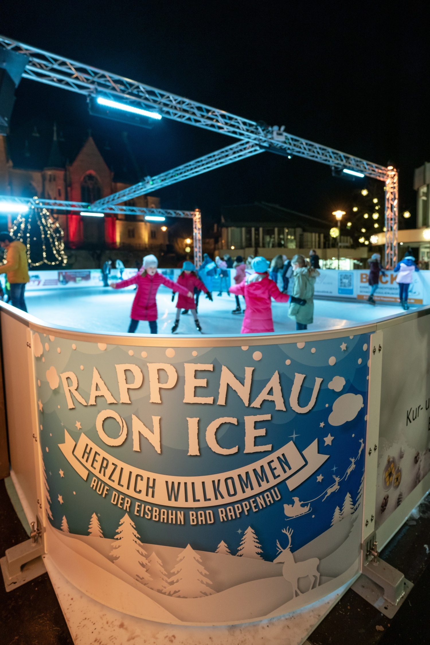 Beitragsbild Eislaufbahn in der Stadtmitte (Bild: Uwe Grün)