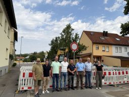 Verschiedene Behörden, Ingenieurbüros und Firmen sind an der Sanierung der Dorfstraße in Treschklingen beteiligt (Bild: Stadt Bad Rappenau)